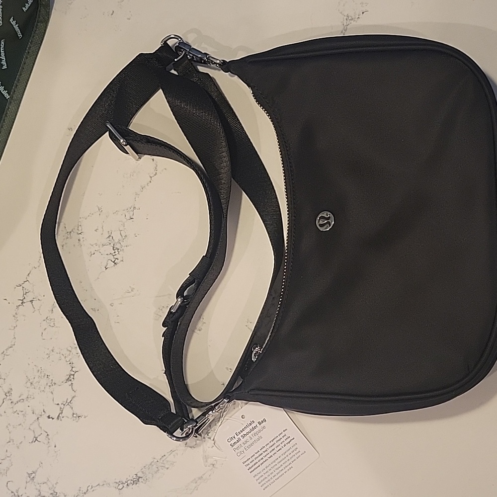Lululemon City Essentials Shoulder Bag